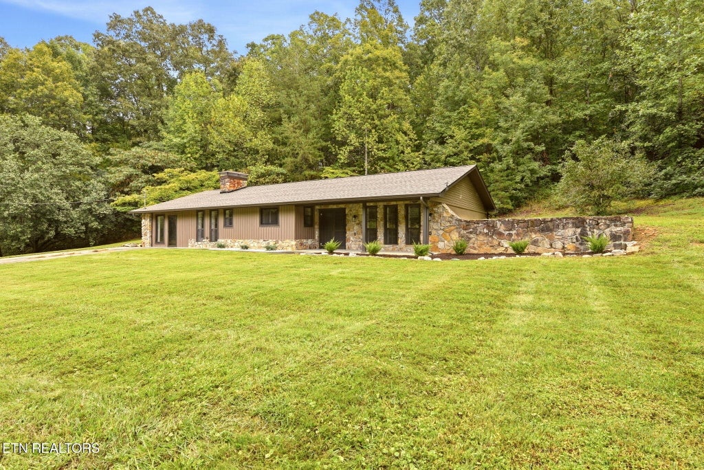 Photo of 3142 Allegheny Loop Rd, Maryville, TN 37803 (MLS # 1357014)