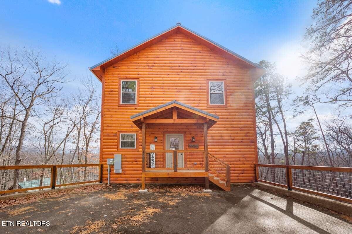 1808 Spring Hill Drive