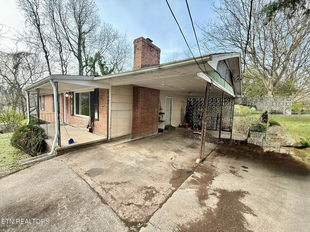 Photo of 2516 Wayland Ave, Knoxville, TN 37914 (MLS # 1323414)