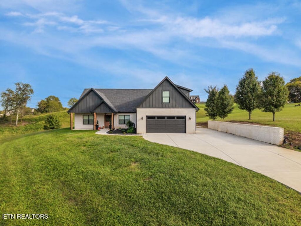 Photo of 336 Illinois Ave, Seymour, TN 37865 (MLS # 1316160)