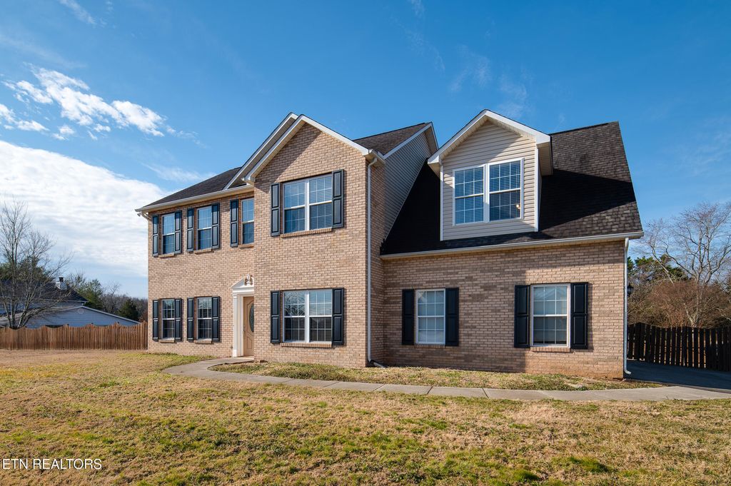 Photo of 1900 Winding Ridge Tr, Knoxville, TN 37922 (MLS # 1330093)