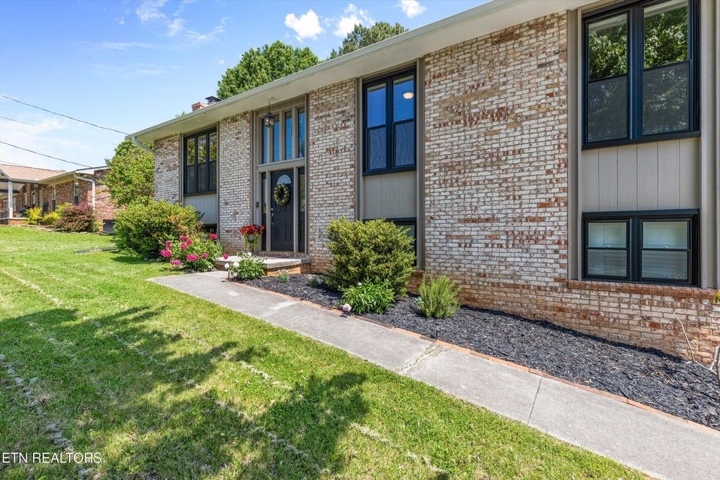 Photo of 320 Tennessee Circle, Seymour, TN 37865 (MLS # 1299442)