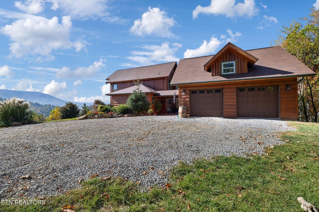 Photo of 1642 Little Cove Rd, Sevierville, TN 37862 (MLS # 1341320)