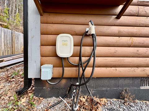 Tiny photo for 1908 Inskip Lane, Dandridge, TN 37725 (MLS # 1333064)