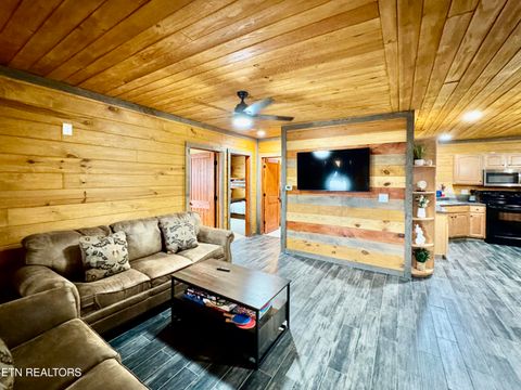 Tiny photo for 1908 Inskip Lane, Dandridge, TN 37725 (MLS # 1333064)