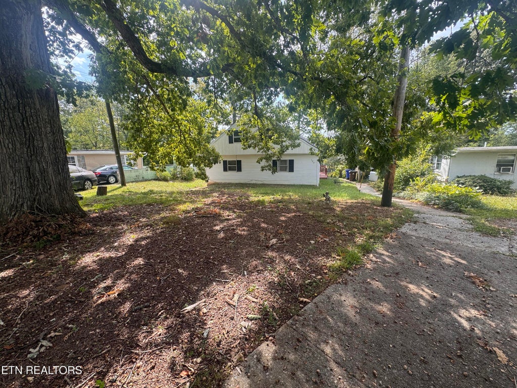 Photo of 109 Niagara Lane, Oak Ridge, TN 37830 (MLS # 1356105)