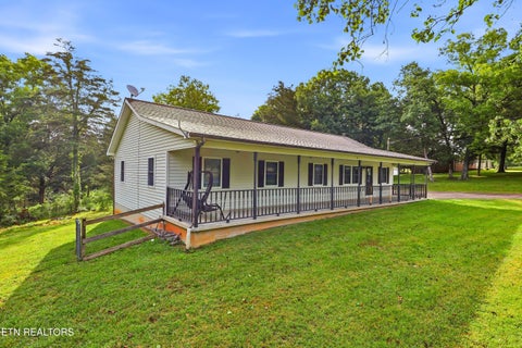 Tiny photo for 677 Bethel Rd, Clinton, TN 37716 (MLS # 1345190)