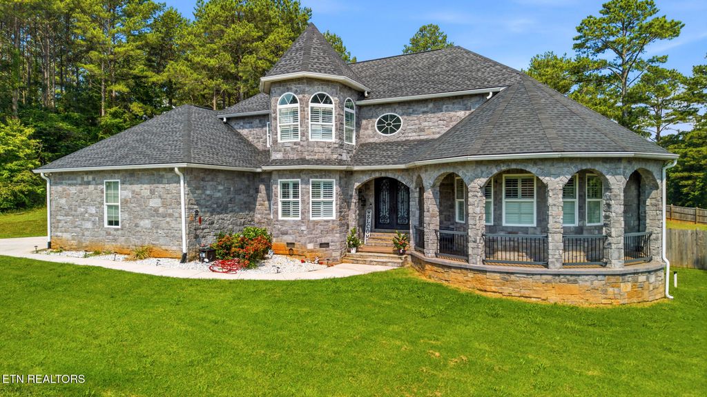 Photo of 1712 Grand Pine Point, Maryville, TN 37801 (MLS # 1346264)