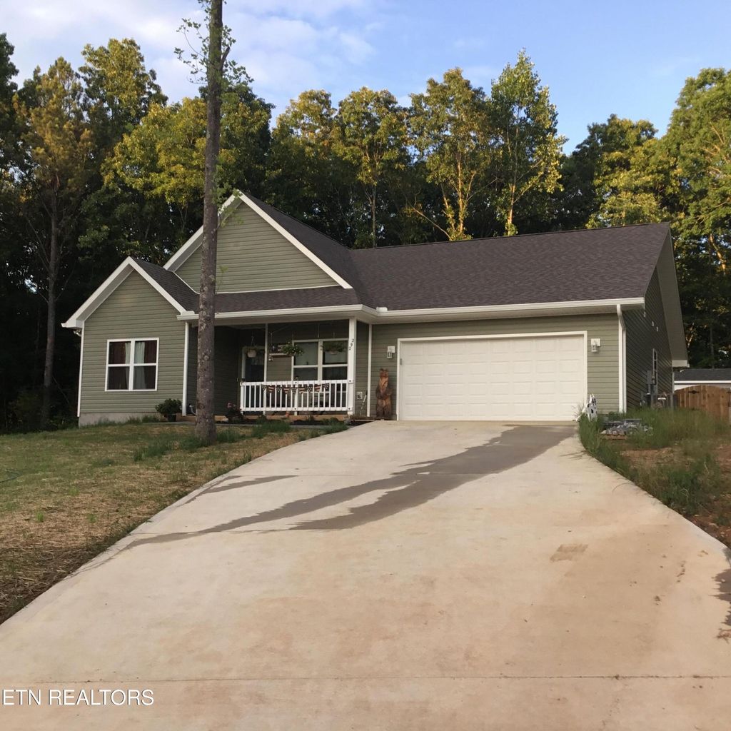 Photo of 323 Shadows Lawn Drive, Athens, TN 37303 (MLS # 1299983)