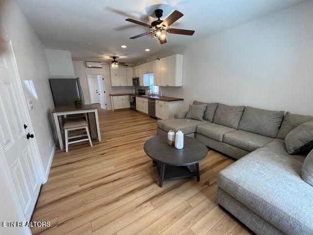 Photo of 1231 Callaway St, Knoxville, TN 37921 (MLS # 1344598)