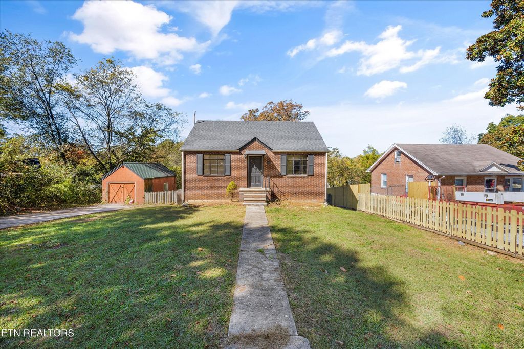 Photo of 101 Freemont Circle, Maryville, TN 37804 (MLS # 1319017)