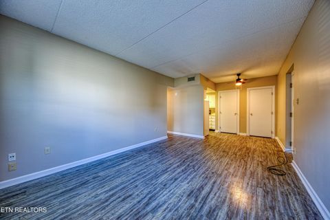 Tiny photo for 1211 Highland Avenue Ave #101, Knoxville, TN 37916 (MLS # 1318486)