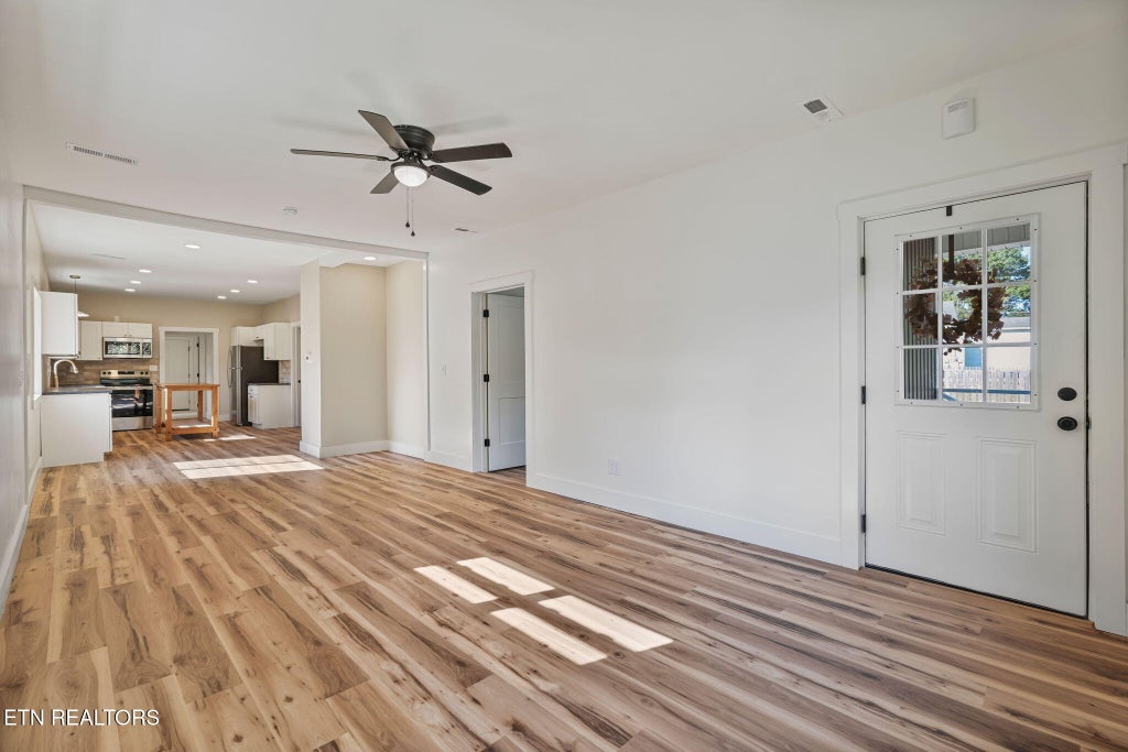 Photo of 1716 Minnis Ave, Knoxville, TN 37920 (MLS # 1355234)
