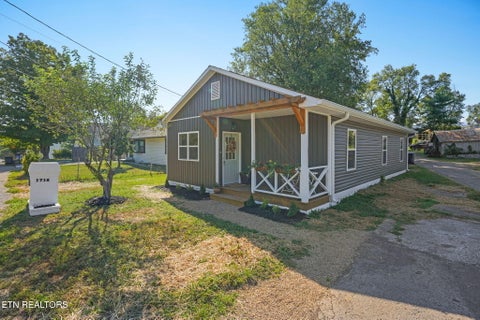 Tiny photo for 1716 Minnis Ave, Knoxville, TN 37920 (MLS # 1355234)