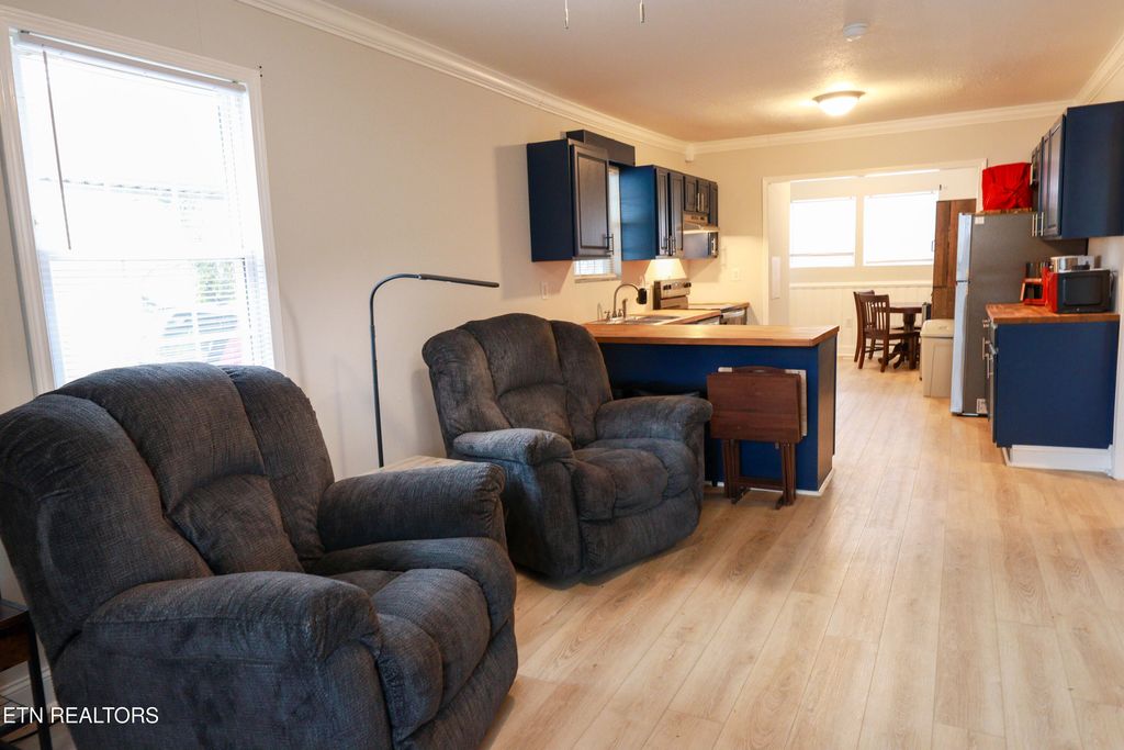 Photo of 181 E Edison St, Alcoa, TN 37701 (MLS # 1323657)