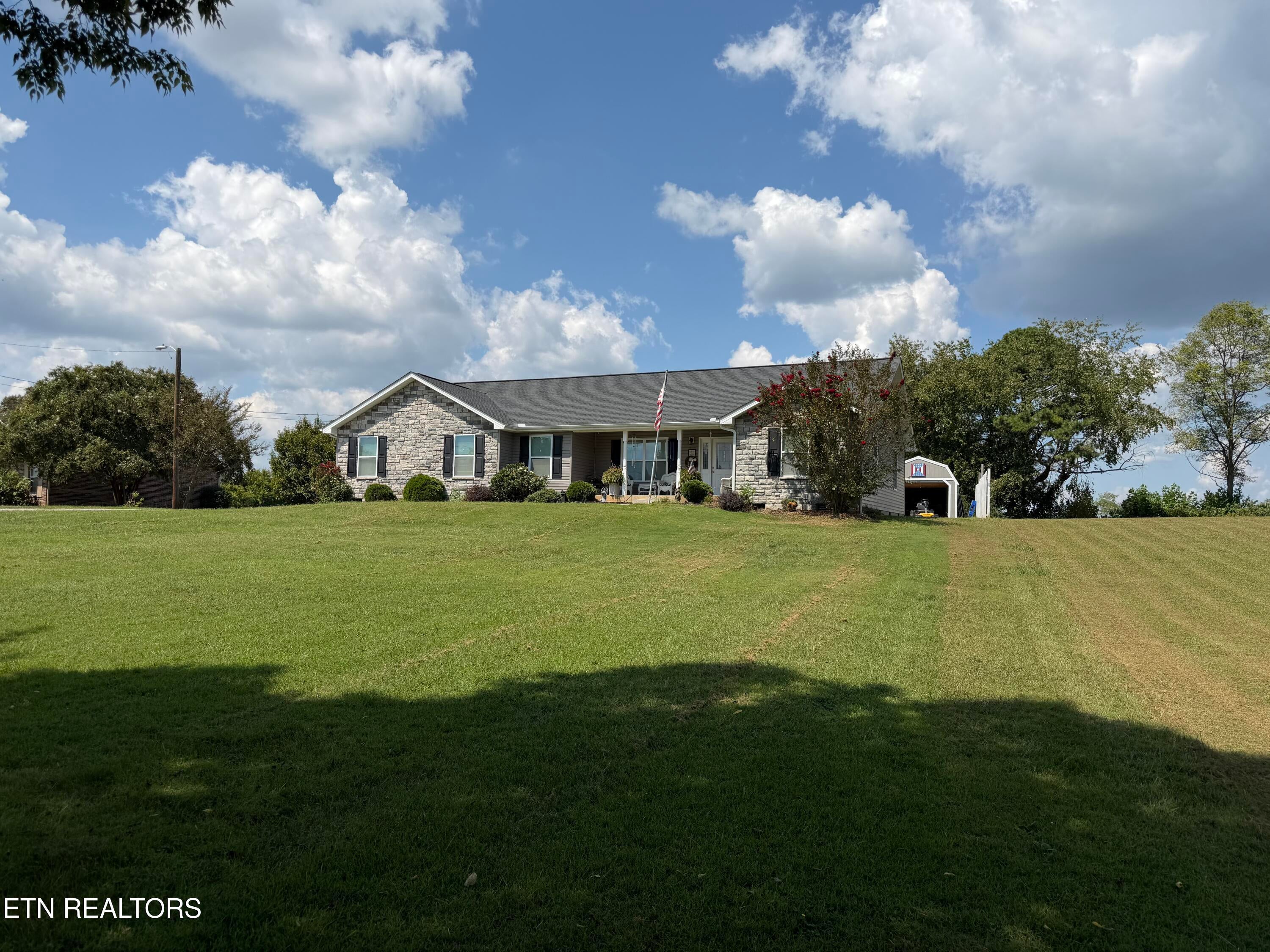 2812 Vicksburg Lane