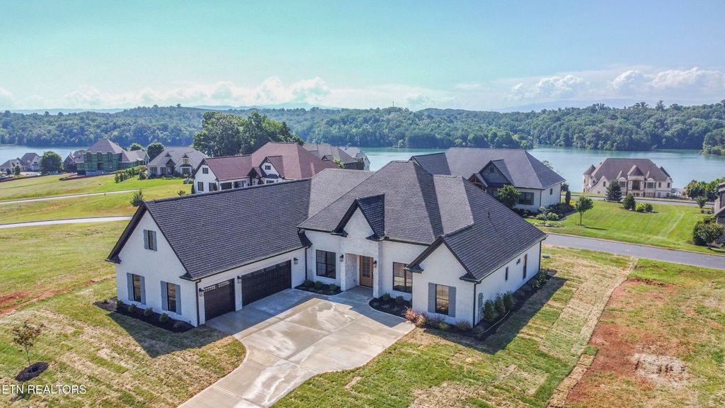 Photo of 256 Watercrest Drive, Vonore, TN 37885 (MLS # 1307288)