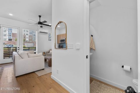 Tiny photo for 306 W Blount Ave, Knoxville, TN 37920 (MLS # 1337064)