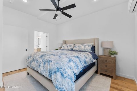 Tiny photo for 306 W Blount Ave, Knoxville, TN 37920 (MLS # 1337064)