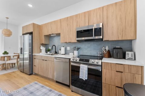 Tiny photo for 306 W Blount Ave, Knoxville, TN 37920 (MLS # 1337064)