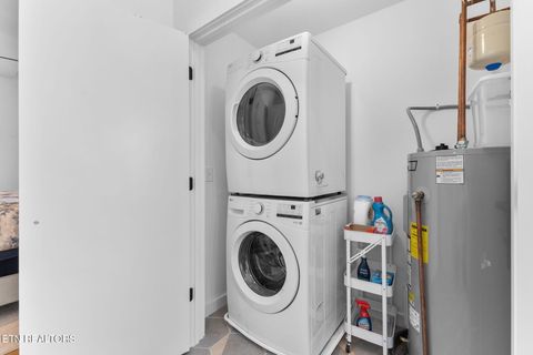 Tiny photo for 306 W Blount Ave, Knoxville, TN 37920 (MLS # 1337064)