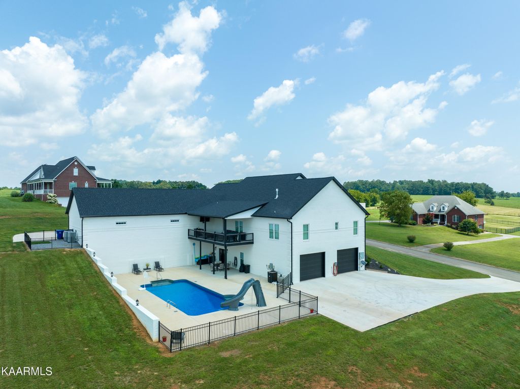 Photo of 755 Longview Drive, Greenback, TN 37742 (MLS # 1234818)