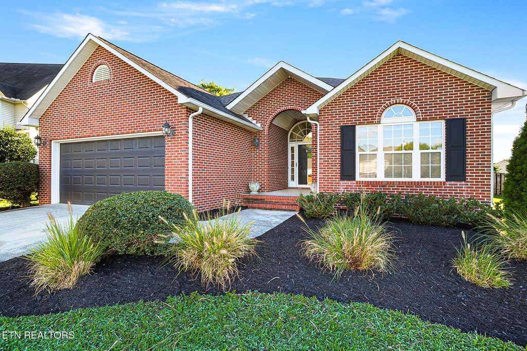 Photo of 509 Pebble Creek Rd, Knoxville, TN 37918 (MLS # 1350597)
