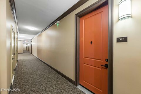 Tiny photo for 445 W Blount Ave #325, Knoxville, TN 37920 (MLS # 1298648)