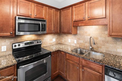 Tiny photo for 445 W Blount Ave #325, Knoxville, TN 37920 (MLS # 1298648)