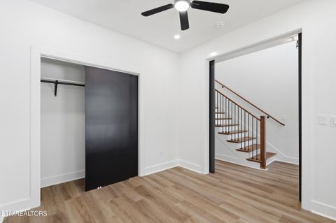 Tiny photo for 211 Shipe Rd, Powell, TN 37849 (MLS # 1349112)