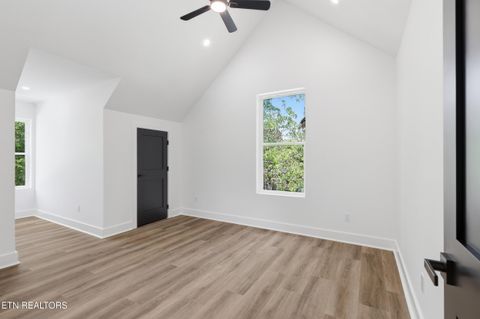 Tiny photo for 211 Shipe Rd, Powell, TN 37849 (MLS # 1349112)