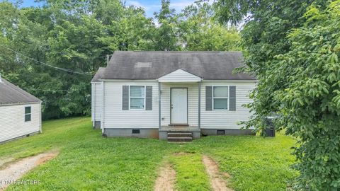 1725 Crestview St Knoxville TN 37915