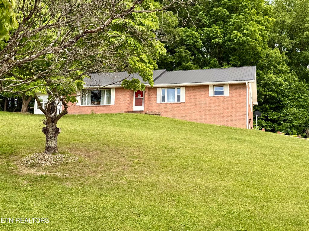 Photo of 688 Stiner Lane, LaFollette, TN 37766 (MLS # 1341067)