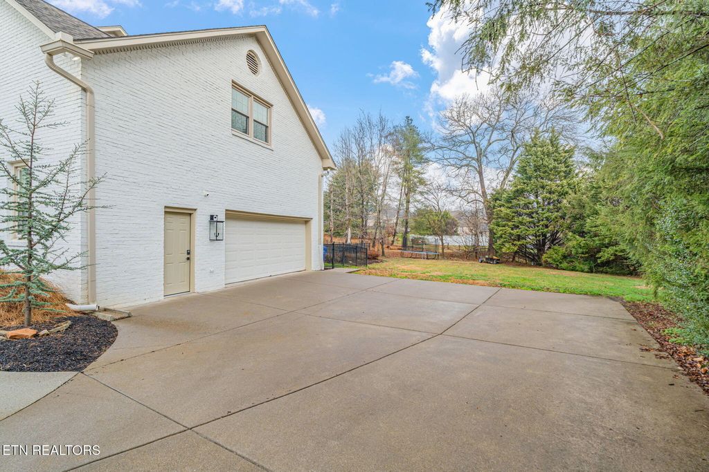 Photo of 5817 Penshurst Court, Powell, TN 37849 (MLS # 1330043)