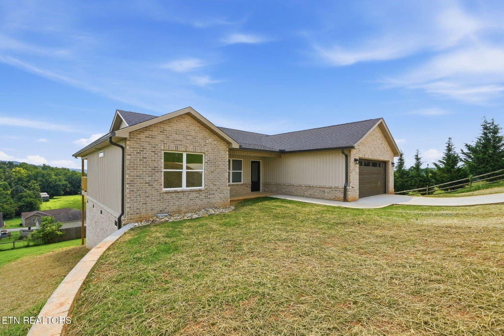 Photo of 145 Middle Glen Rd, Maynardville, TN 37807 (MLS # 1351778)