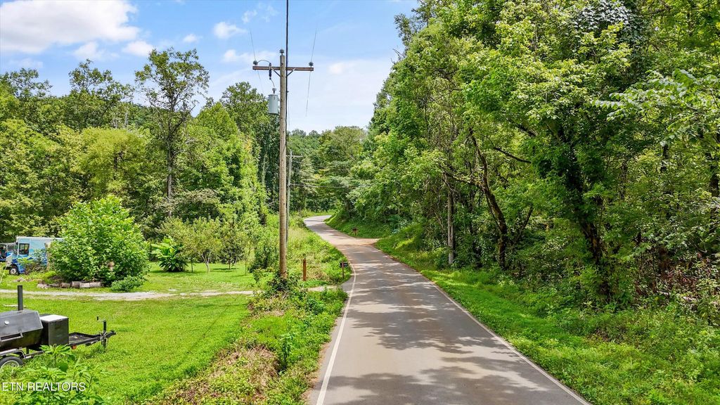 Photo of 424 Unicoi Church Rd, Tellico Plains, TN 37385 (MLS # 1311141)