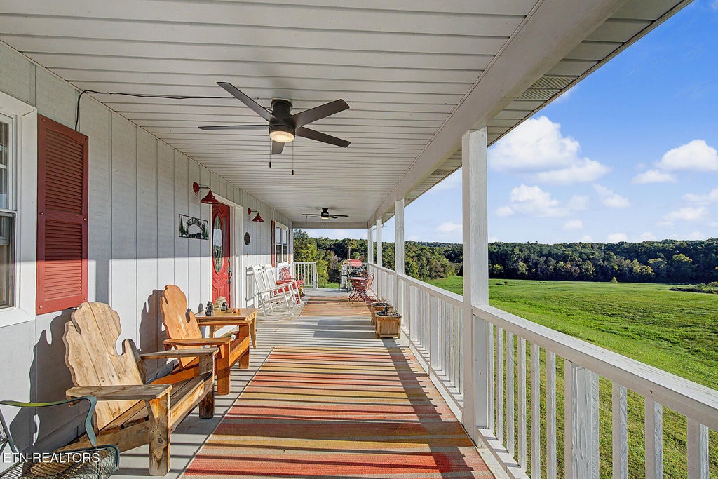 Photo of 875 Palmer Hollow Rd, Bybee, TN 37713 (MLS # 1358940)
