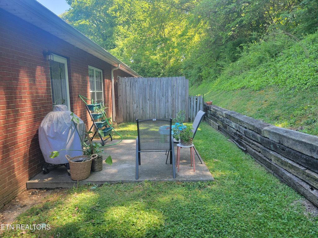 Photo of 3276 Thomas Hill Way, Knoxville, TN 37917 (MLS # 1337966)