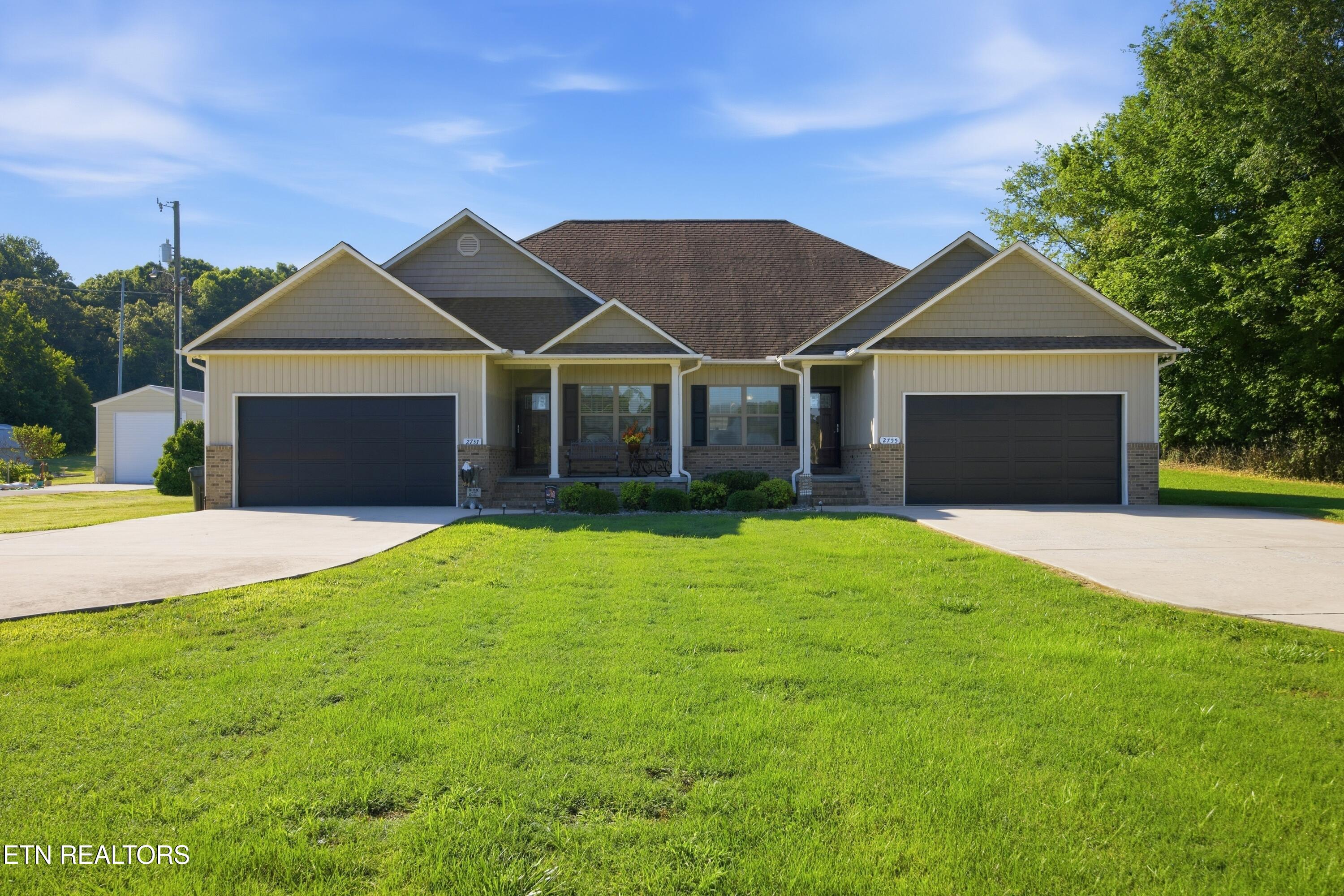 2753/2755 Highway 39W