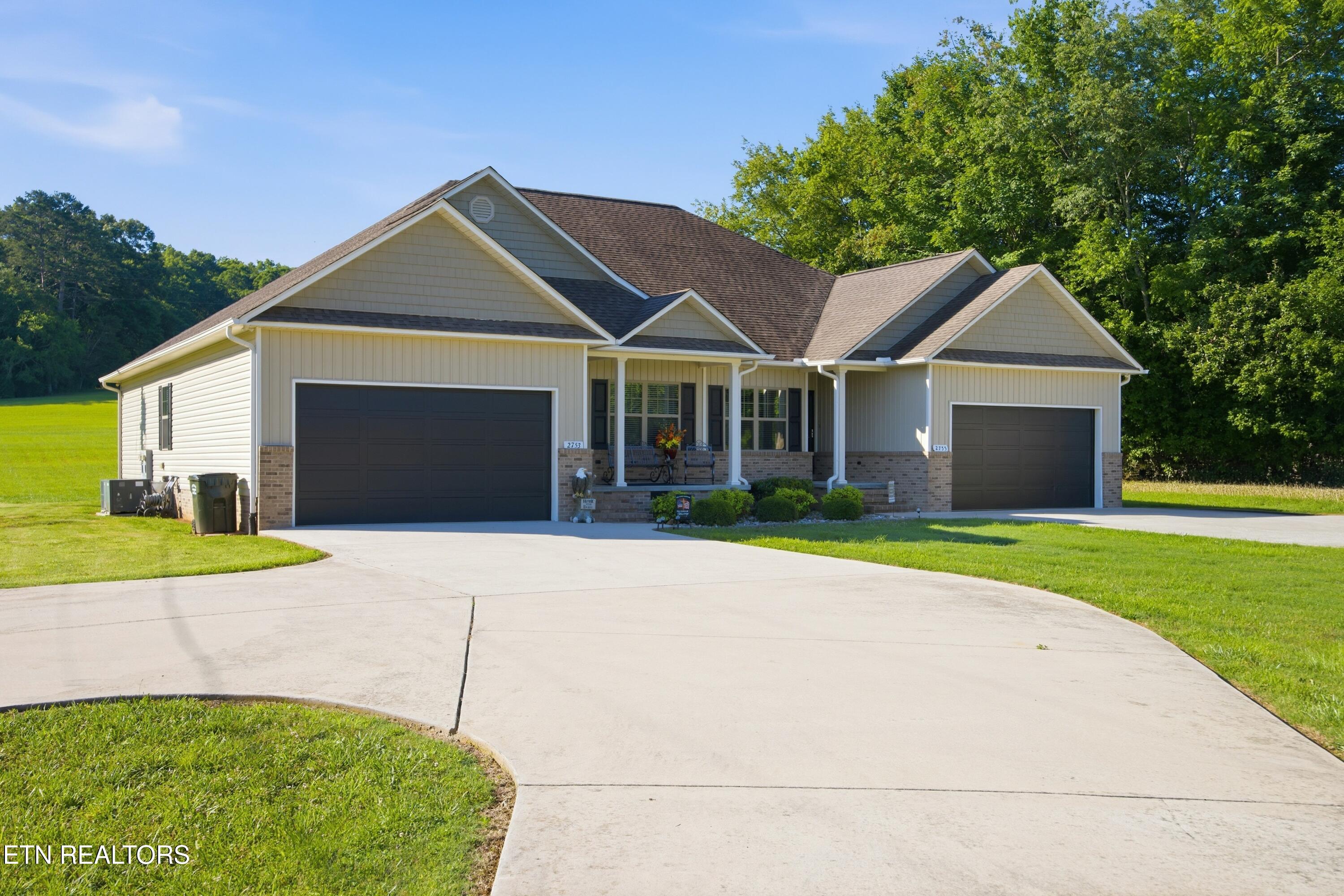 2753/2755 Highway 39W