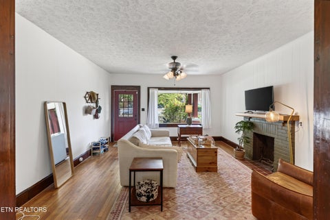 Tiny photo for 223 E Churchwell Ave, Knoxville, TN 37917 (MLS # 1354570)