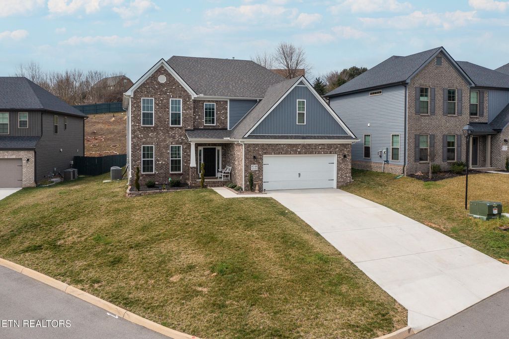 Photo of 8740 Yellow Aster Rd, Knoxville, TN 37931 (MLS # 1331025)