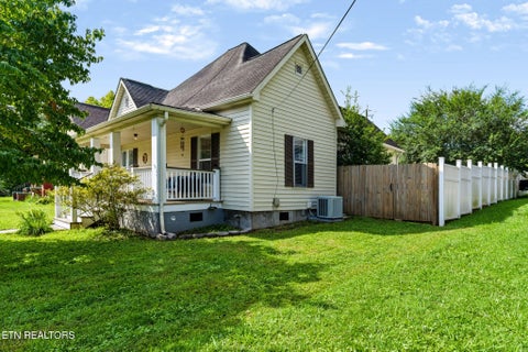 Tiny photo for 202 Kingwood Rd, Knoxville, TN 37918 (MLS # 1359655)