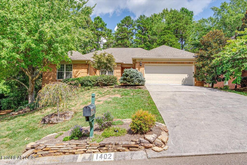 Photo of 1402 Coachman Lane, Knoxville, TN 37919 (MLS # 1301089)