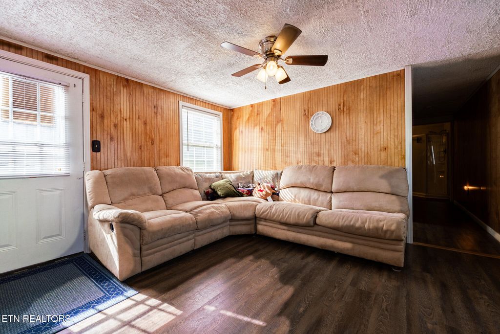 Photo of 833825 Elder Lane, Kodak, TN 37764 (MLS # 1330642)