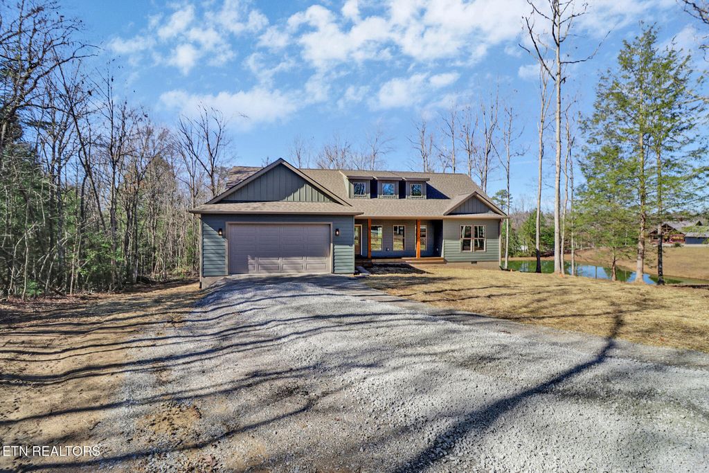 Photo of 504 Acorn Lane, Jamestown, TN 38556 (MLS # 1329727)