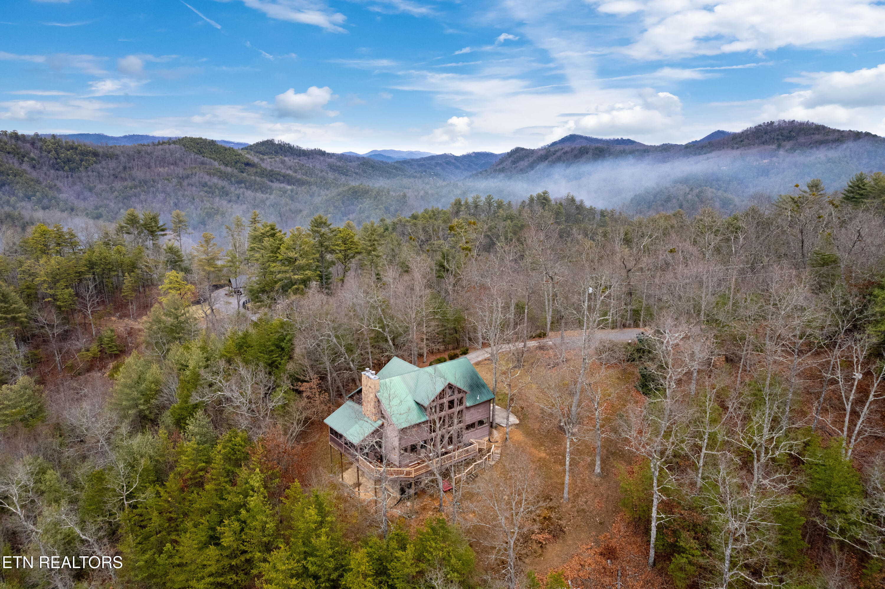 504 Twin Oak Mountain Lane