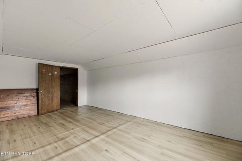 Tiny photo for 337 Old Collins, Deer Lodge, TN 37726 (MLS # 1326778)