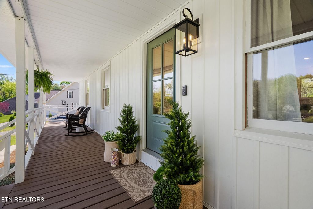 Photo of 8001 Helen Drive, Powell, TN 37849 (MLS # 1336449)