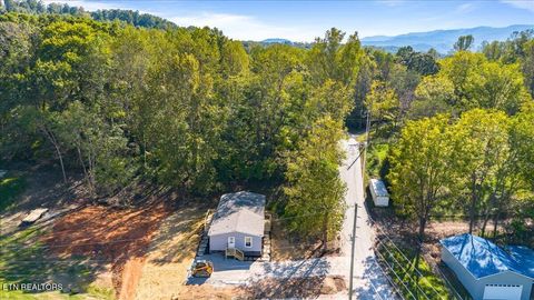 Tiny photo for 359 McDeerman Rd, Jacksboro, TN 37757 (MLS # 1317779)